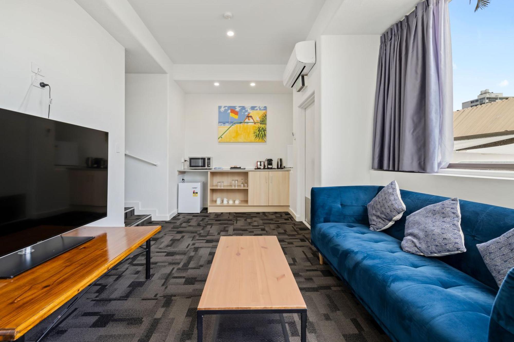 Tiki Hotel Apartments Surfers Paradise Голд-Кост Экстерьер фото