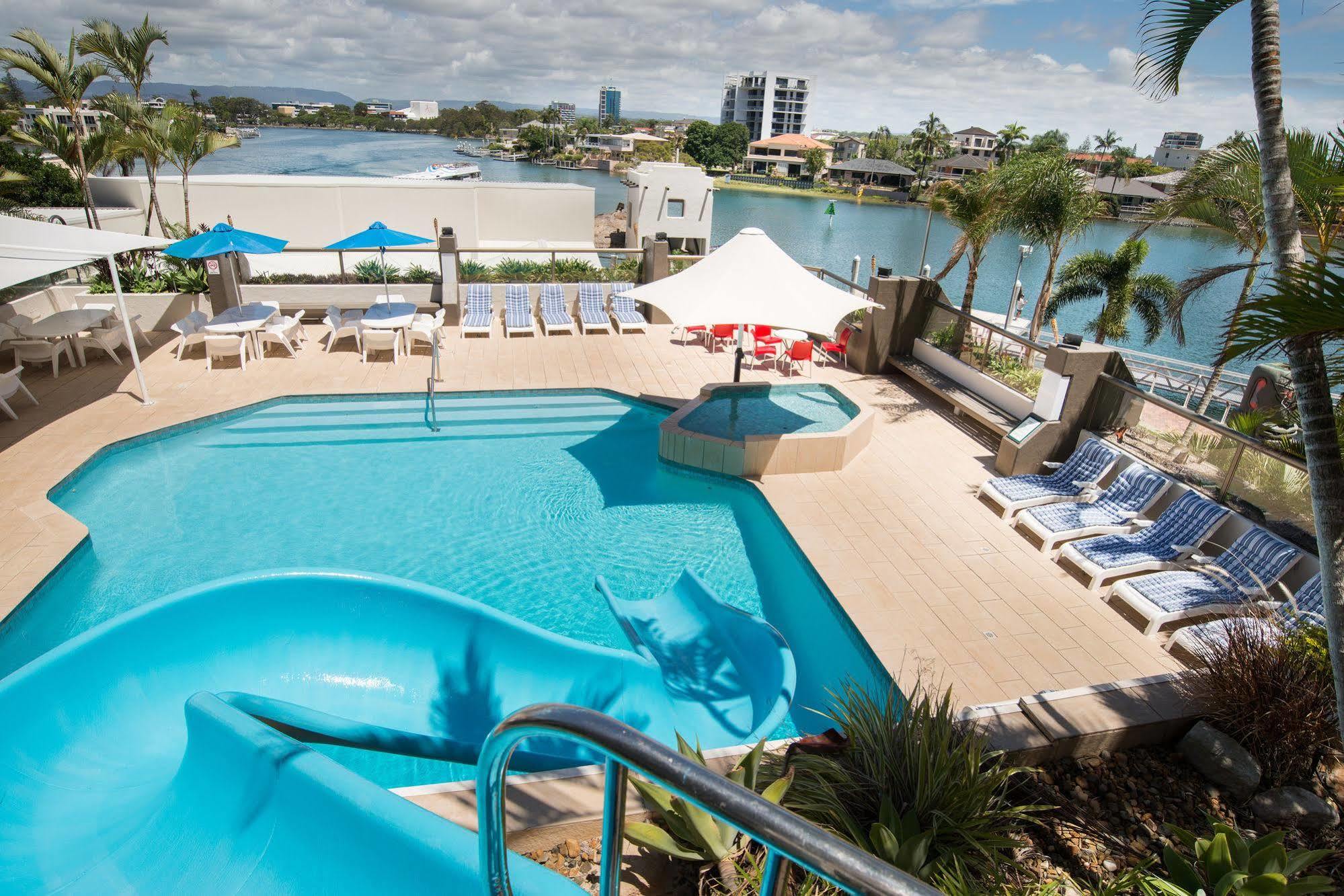 Tiki Hotel Apartments Surfers Paradise Голд-Кост Экстерьер фото